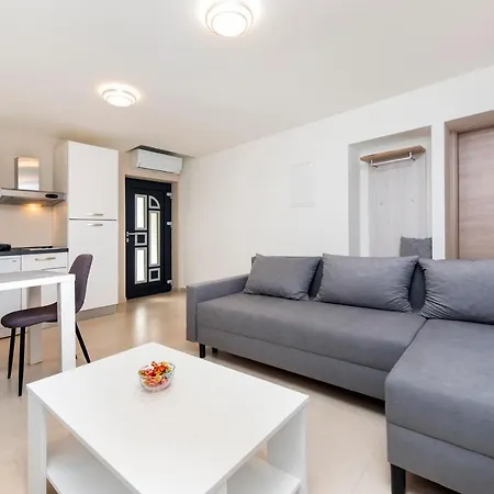 Apartment Katarina
