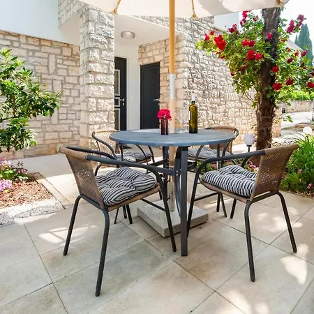 Katarina Apartment
